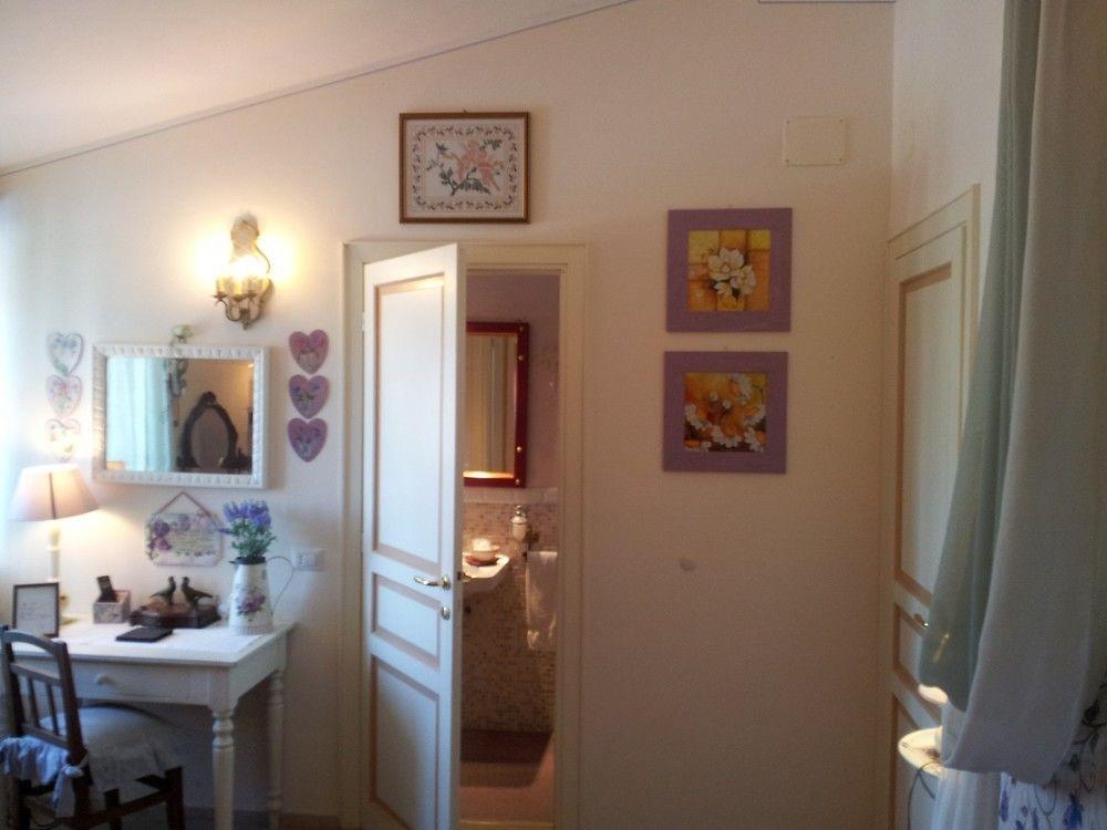 Bed And Breakfast A Casa Delle Fate Assisi Eksteriør billede