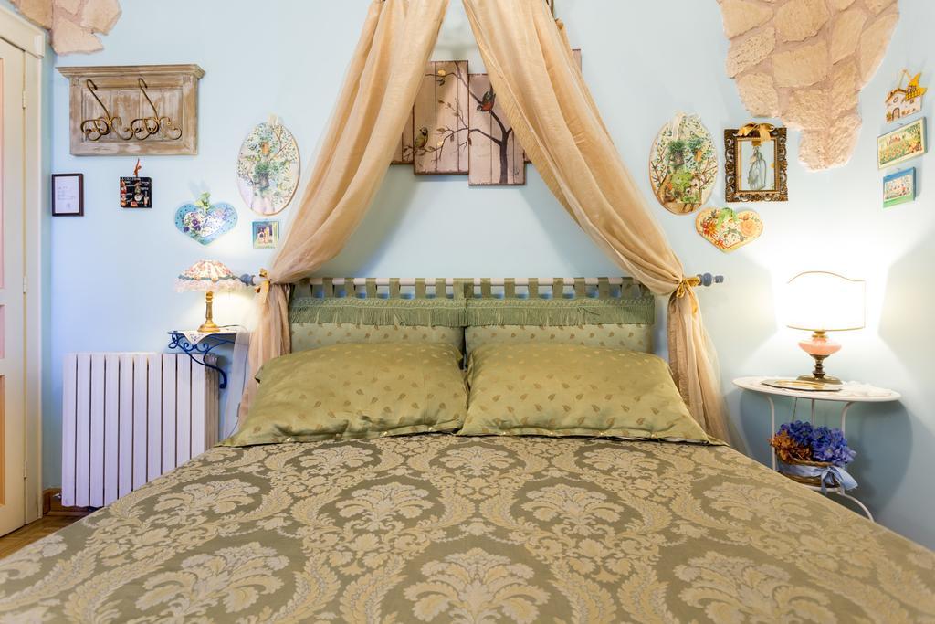 Bed And Breakfast A Casa Delle Fate Assisi Eksteriør billede