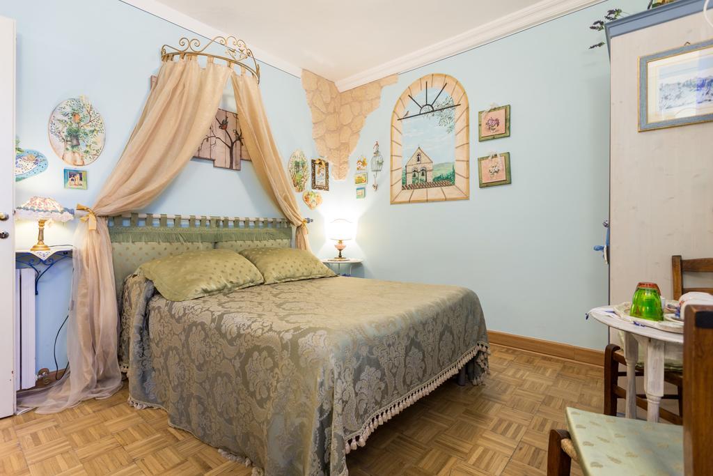 Bed And Breakfast A Casa Delle Fate Assisi Eksteriør billede