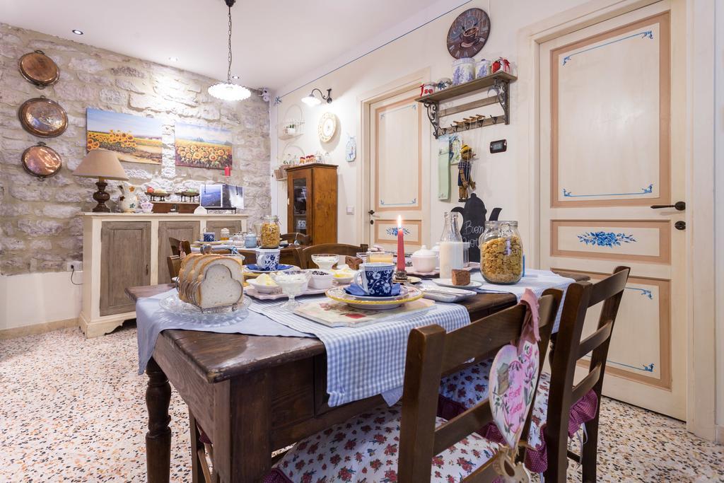 Bed And Breakfast A Casa Delle Fate Assisi Eksteriør billede