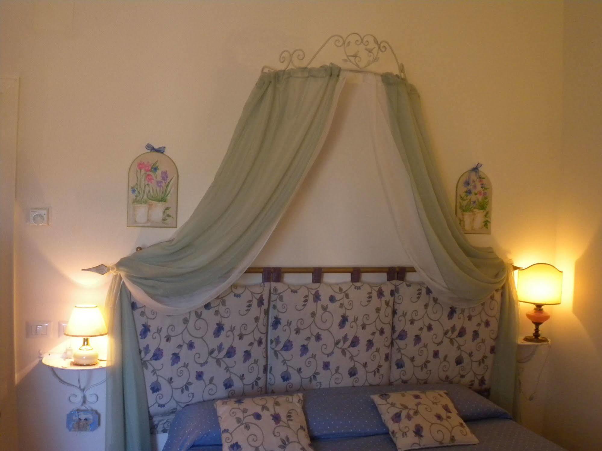 Bed And Breakfast A Casa Delle Fate Assisi Eksteriør billede